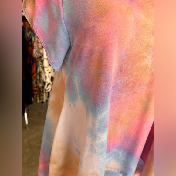 Two piece tye dye outfit set - Picture 3 of 6